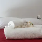 Amuni - *